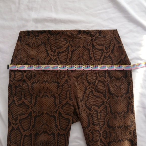 Varley Luna 25" Leggings Brown Burnt Snake Print Medium - Picture 9 of 16